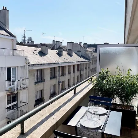 A Deux Pas Situé En Hyper Centre * Rouen