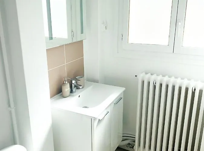 Apartment A Deux Pas Situe En Hyper Centre Rouen